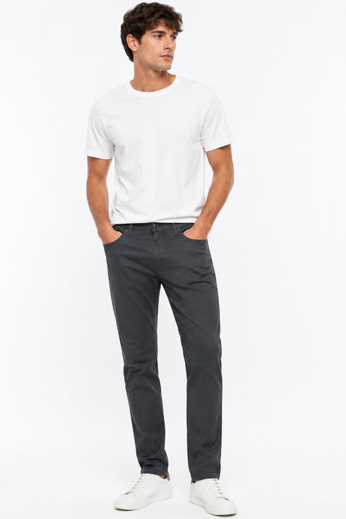 5 Pack Men’s Slim, Straight & Distressed Styles Jeans - From £4.99 Per Unit