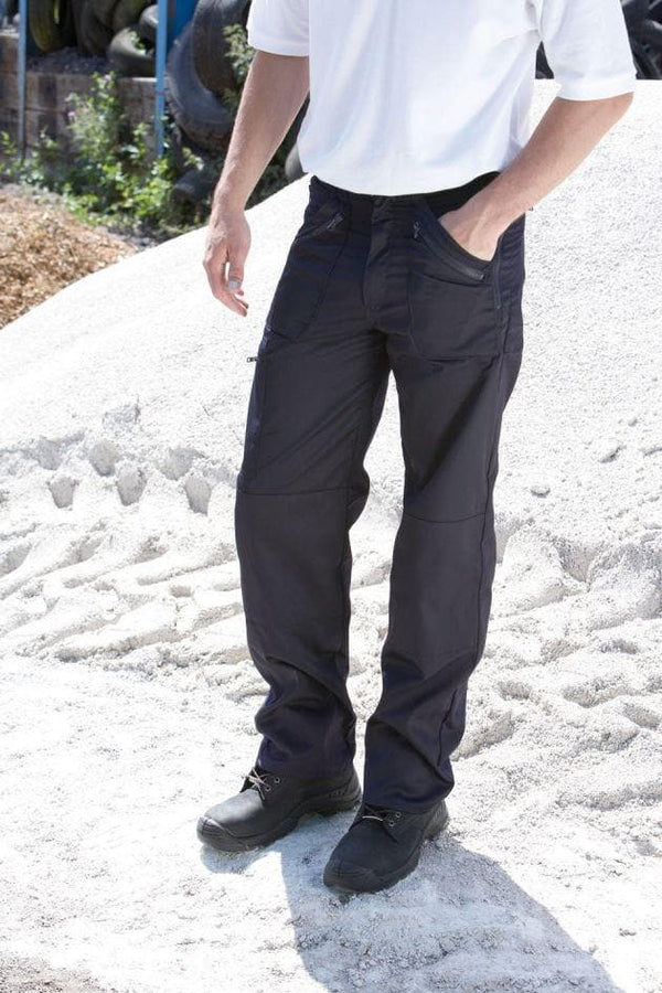 Men’s Durable Cargo Pants With Multiple Zipper Pockets