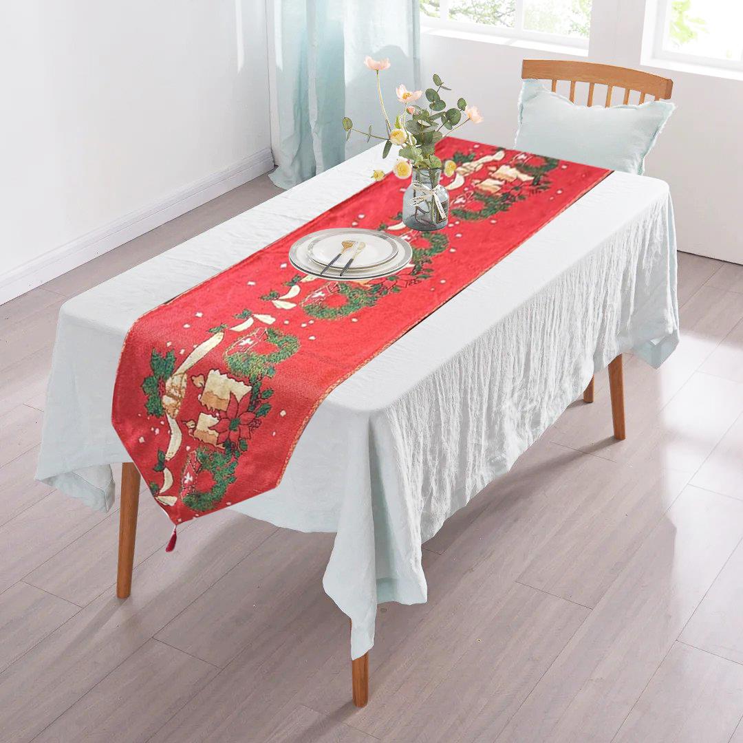 Christmas Table Runner Candle